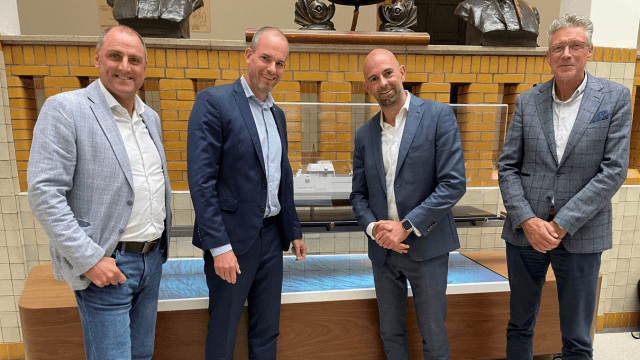 Alfa_Laval_Signing_contract_MD.png